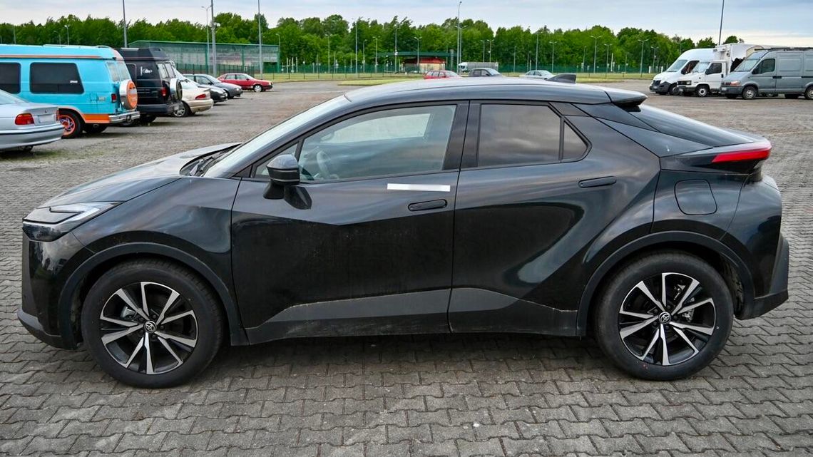 Skradziona we Włoszech Toyota zatrzymana w Grzechotkach. Miała trafić do Rosji Skradziona we Włoszech Toyota zatrzymana w Grzechotkach. Miała trafić do Rosji