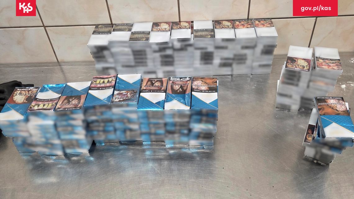 Sprytne skrytki nie pomogły. Przemyt ujawniony na granicy w Grzechotkach