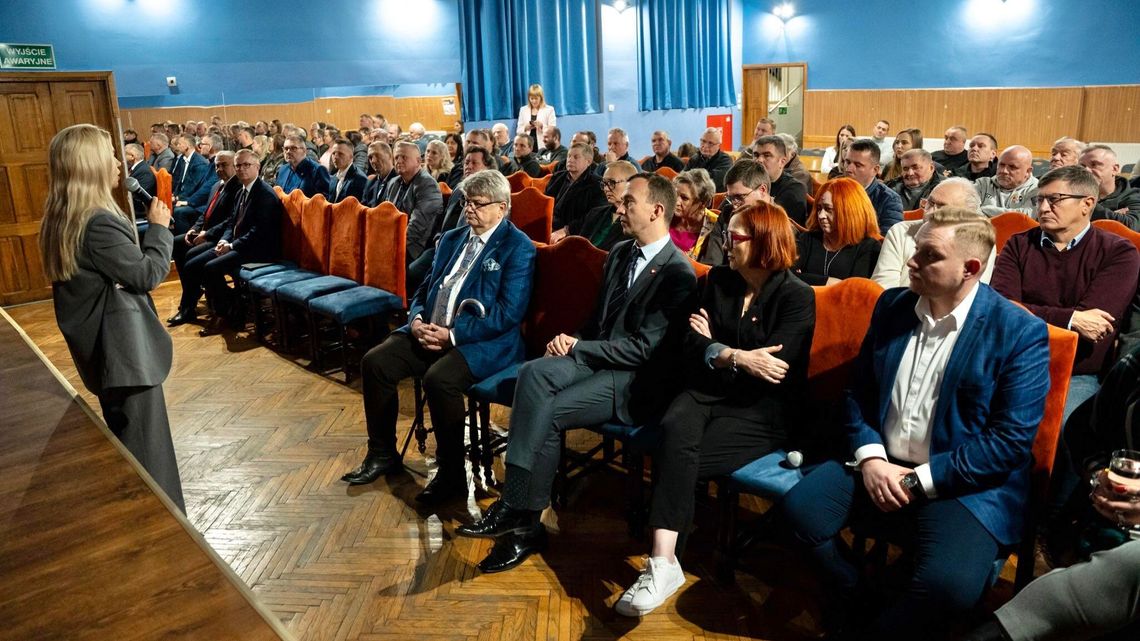 Wspólnie o problemach i rozwiązaniach: rolnicza debata z wiceminister w Lelkowie