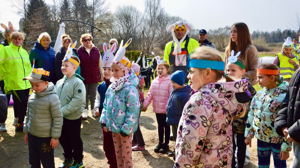 Zajączki opanowały gminę Braniewo! Świąteczna energia na dwóch kółkach
