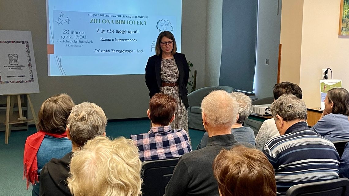 Zielona Biblioteka. „Pokaż kotku, co masz w środku!”