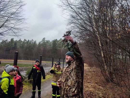 Strażacy poszli w las – rajd na zakończenie ferii