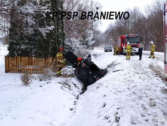 Strubno, poślizg i dachowanie