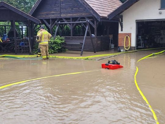 Braniewscy strażacy usuwali skutki powodzi