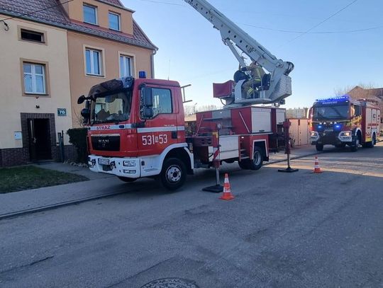 Silny wiatr i pożary sadzy